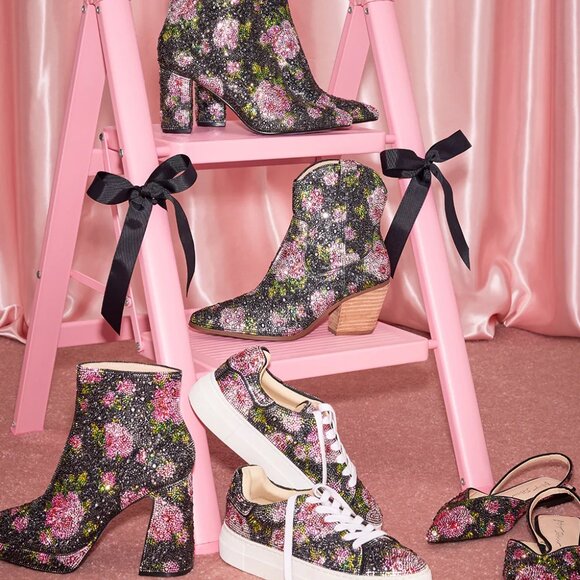 NEW BETSEY JOHNSON Delia Rhinestone Floral Booties Black/Pink 367tn - Picture 12 of 12
